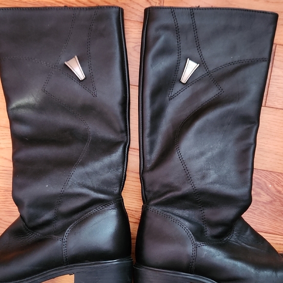 Black Leather Riding Boots - Picture 6 of 7
